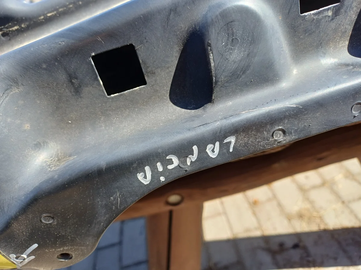 Lancia Ypsilon 3 Front Reinforcement Panel Used image 8