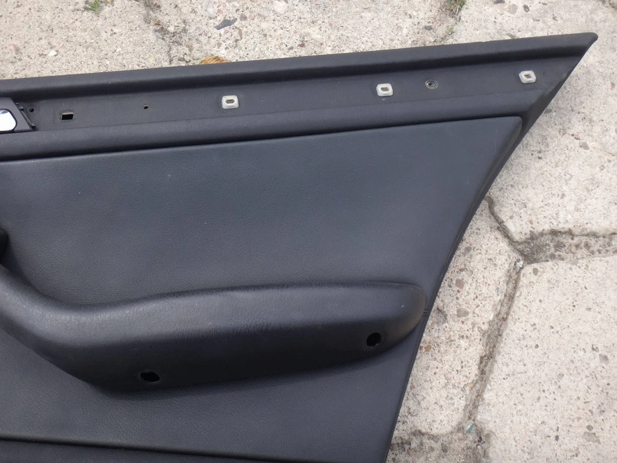 Pannello Porta Posteriore Destro BMW E46 Nero image 4