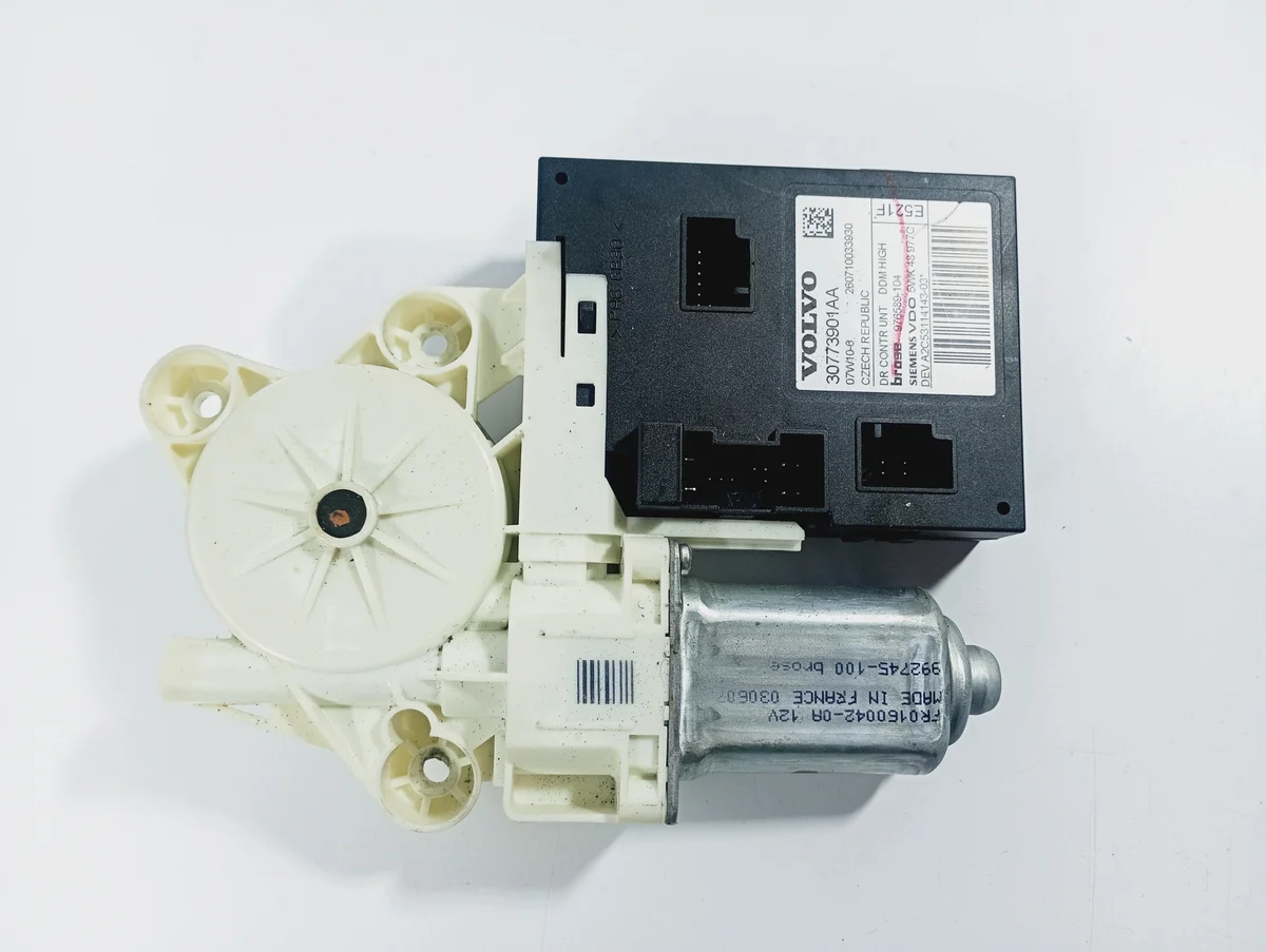Motorruit Volvo V50 II Links Voor OE 30773901AA
