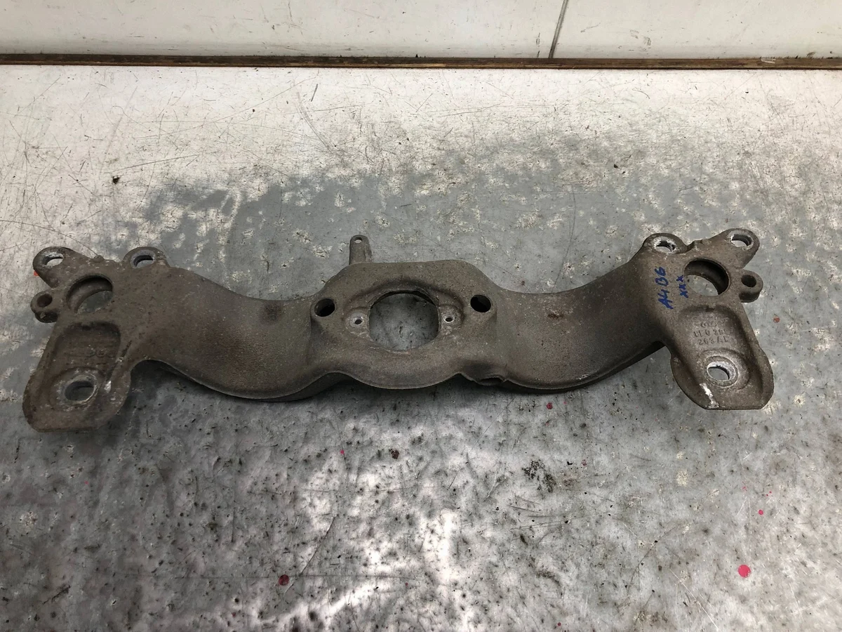 Support boîte Audi A4 B6 8E0399263AL image 4
