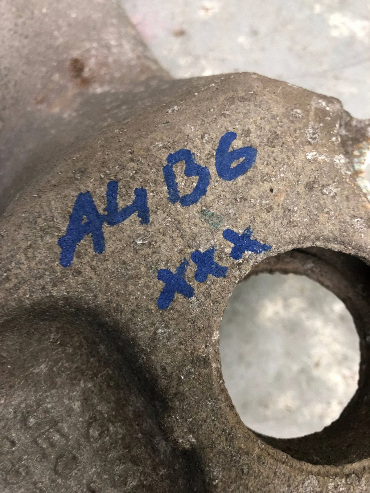 Support boîte Audi A4 B6 8E0399263AL image 8