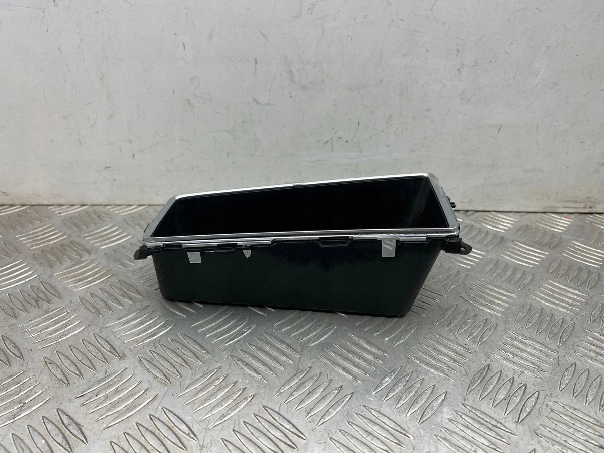 Skoda Enyaq iV 2021 Console Storage 1456762A image 3