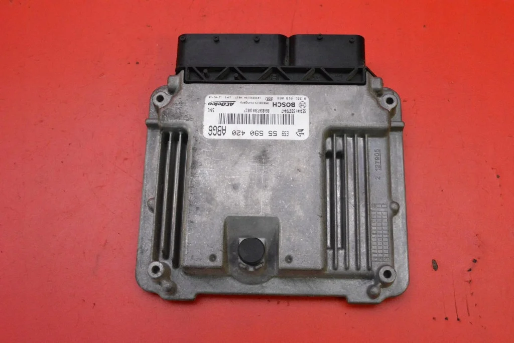 ECU Opel Insignia A 2.0 CDTI 55590420