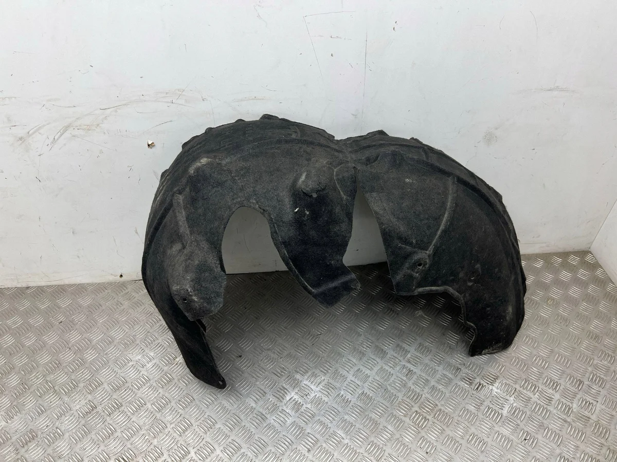 Tesla Model Y takalokasuoja vasen 149261500B