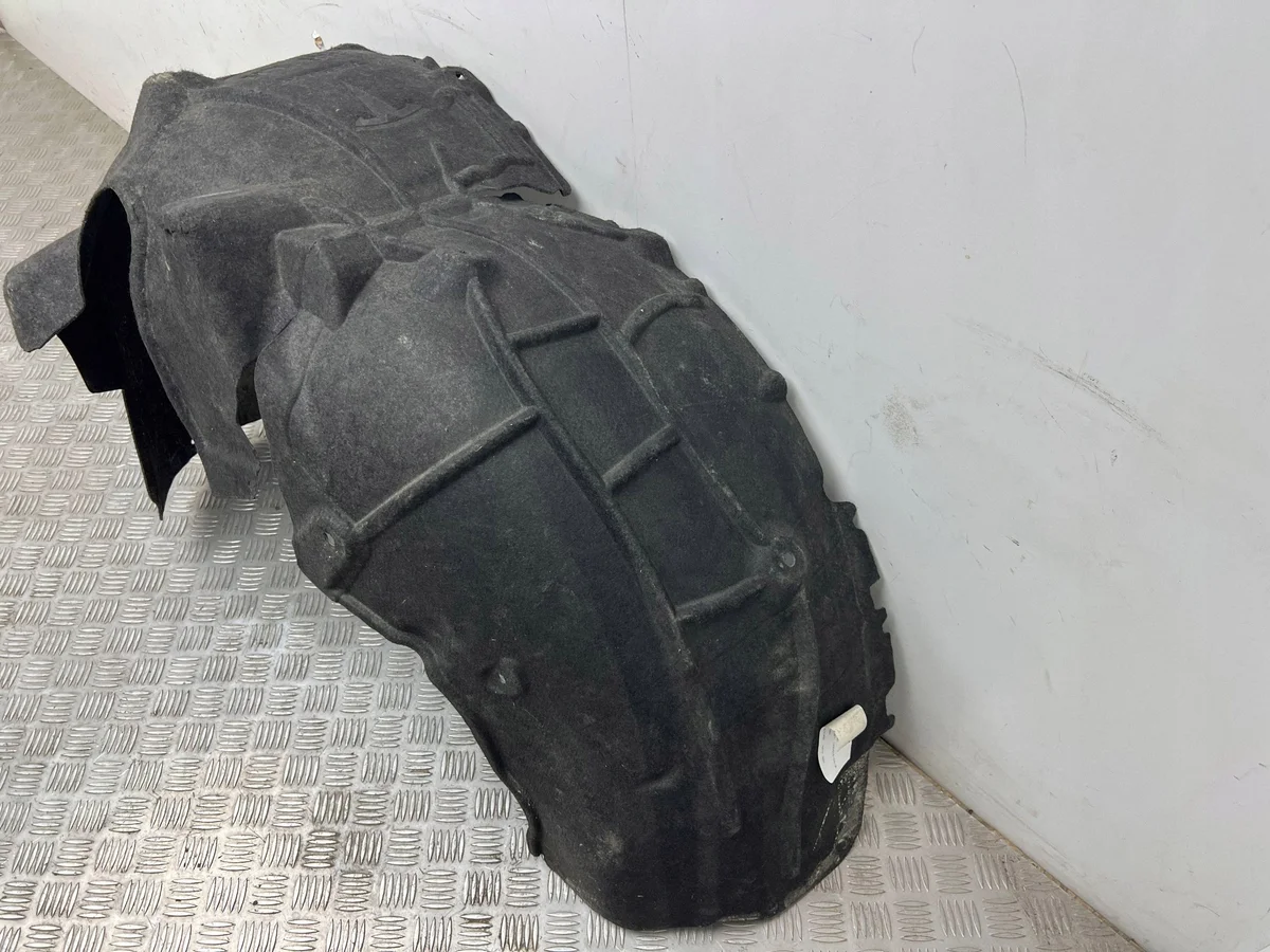 Tesla Model Y Guarda-lamas Traseiro Esquerdo Usado image 4