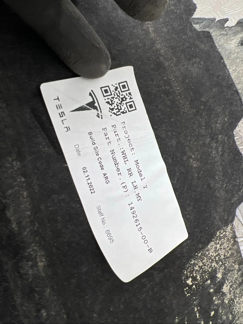 Tesla Model Y Guarda-lamas Traseiro Esquerdo Usado image 5