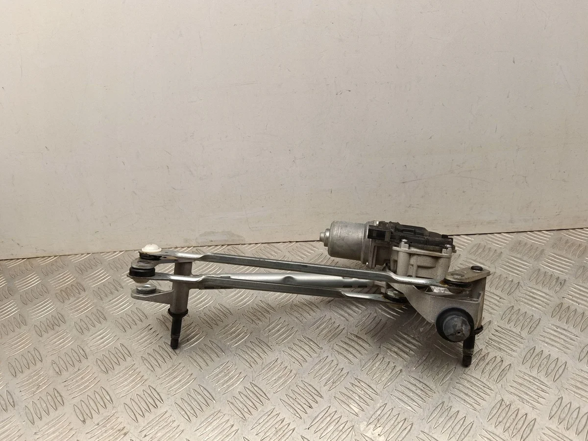Tesla Model Y Scheibenwischermotor 1628222-00-A