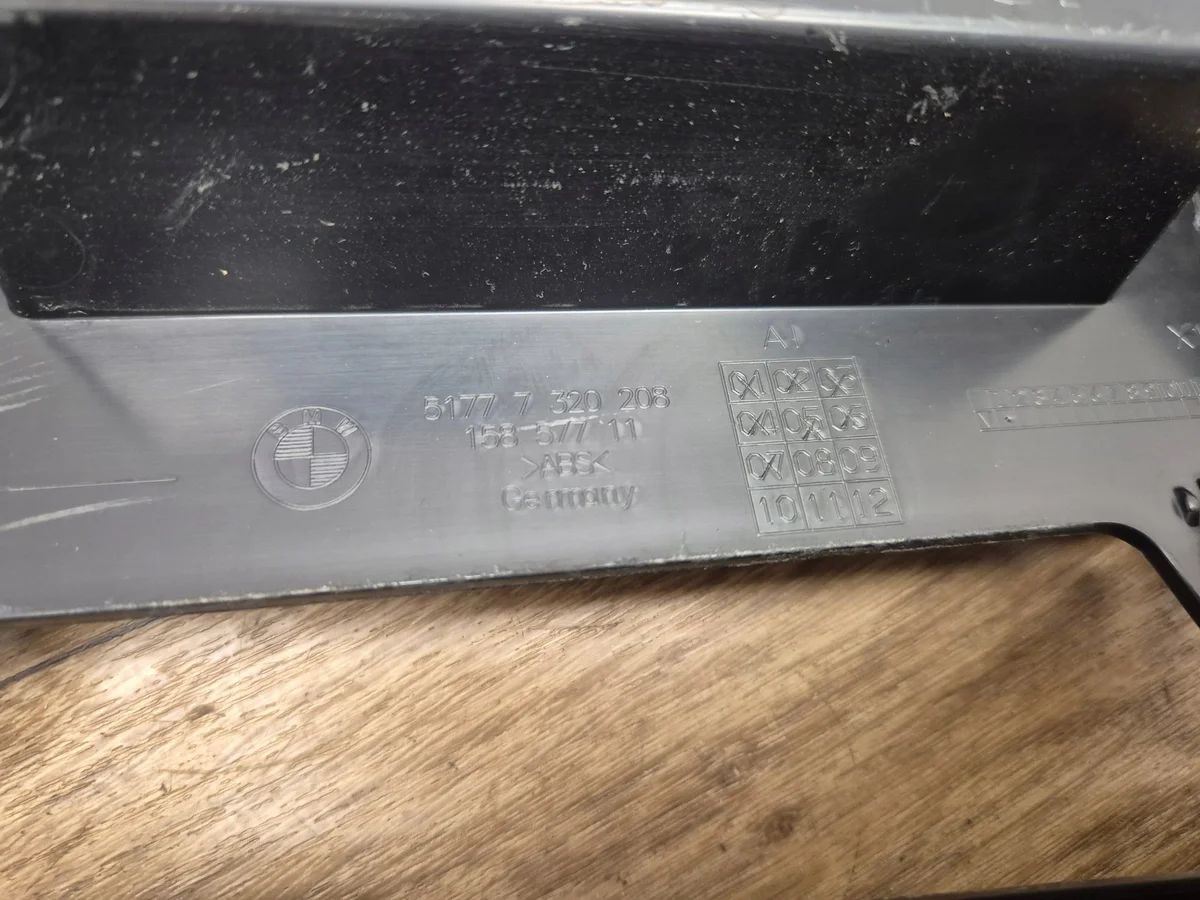 BMW F36 Schwellerleiste rechts Gleiter gebraucht image 6