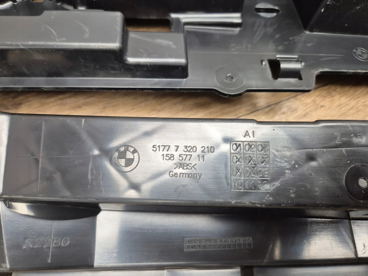 BMW F36 Schwellerleiste rechts Gleiter gebraucht image 7