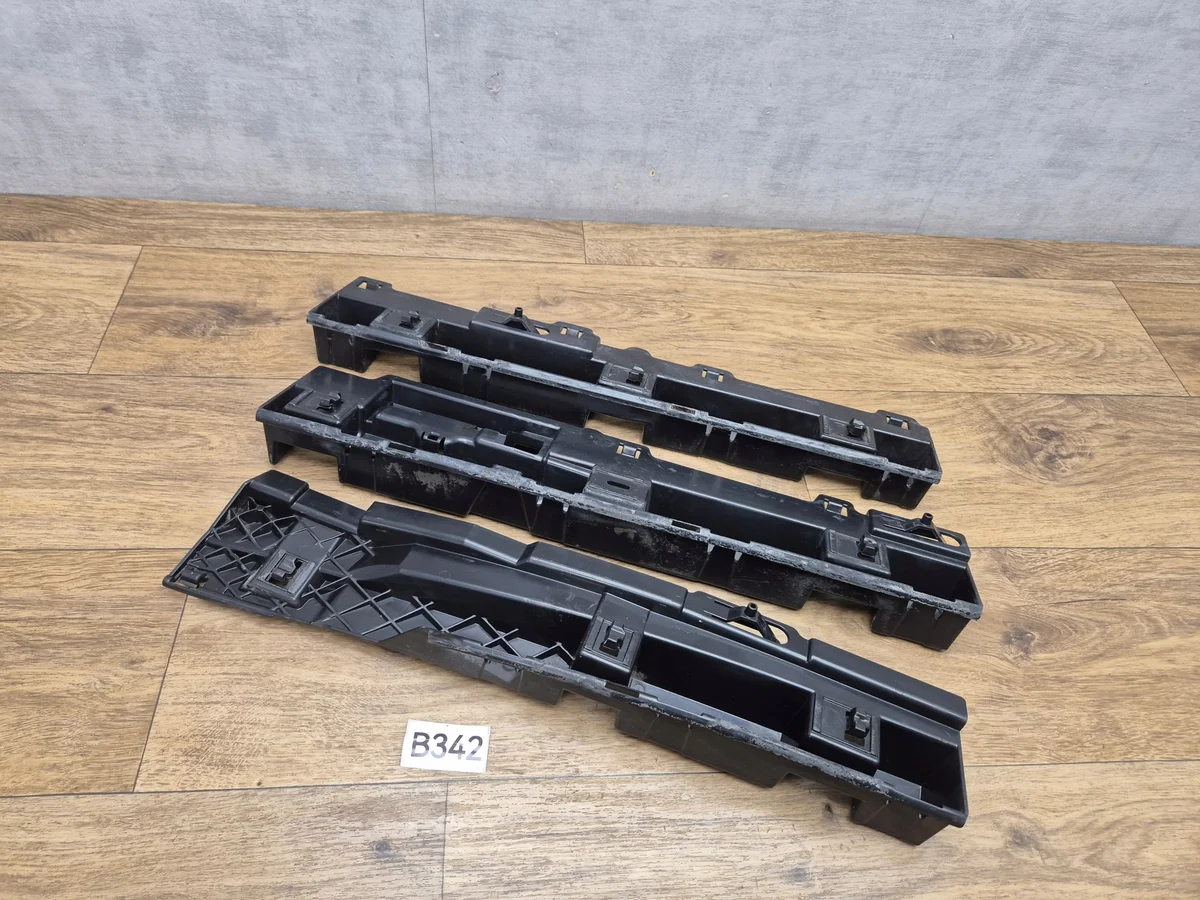 BMW F36 Schwellerleiste rechts Gleiter gebraucht image 10