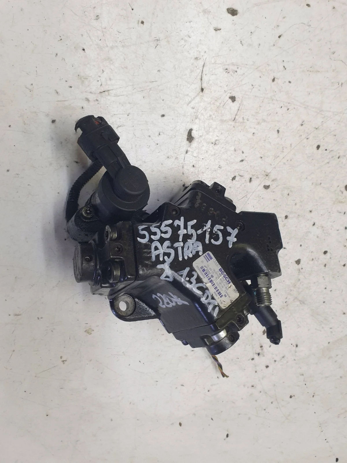 Polttoainepumppu Opel Astra J 1.3 CDTI Käytetty