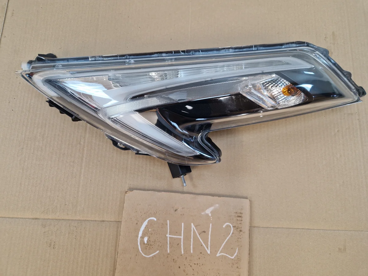 Nissan Juke F15 Farol Esquerdo LED DRL Usado