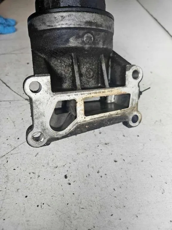 Behuizing oliefilter Mazda 2.0 2.3 16V image 3