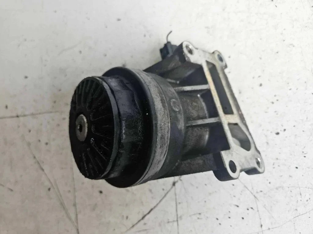 Behuizing oliefilter Mazda 2.0 2.3 16V image 4
