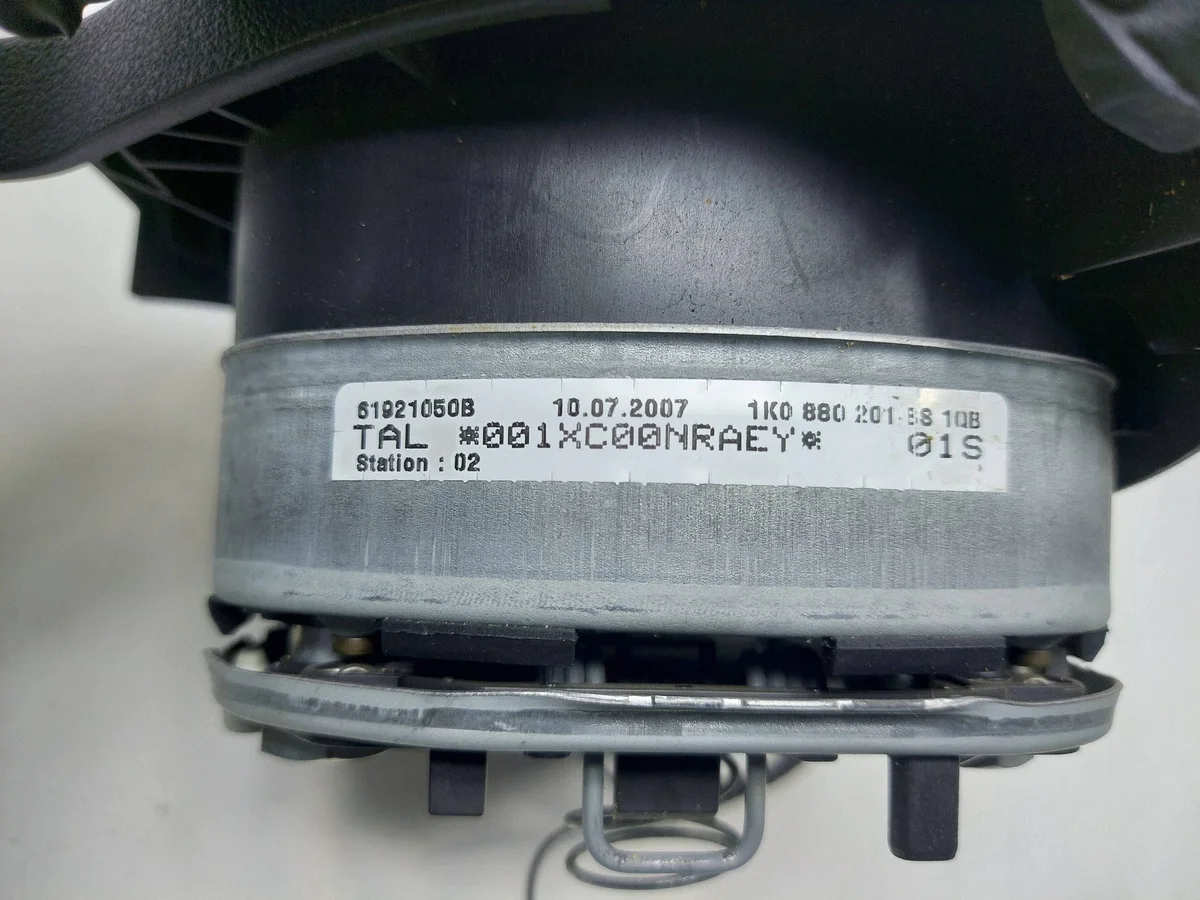 Airbag Besturing VW Golf V 1K0880201BS image 4