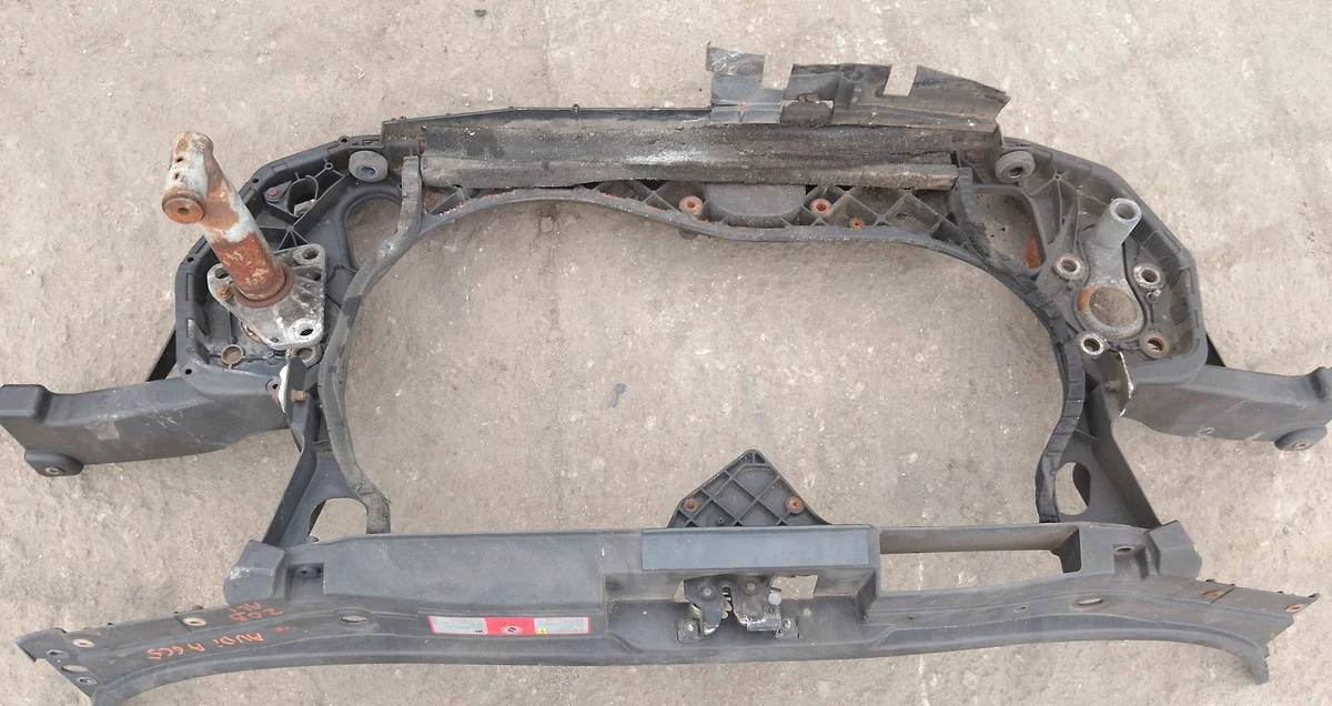 Audi A6 C5 Reforço Painel Frontal Usado image 3