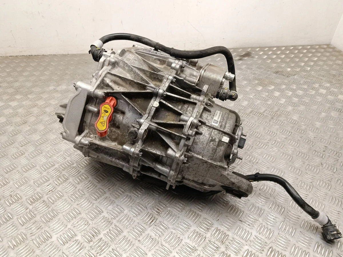Motor Eléctrico Delantero Tesla Model Y image 3