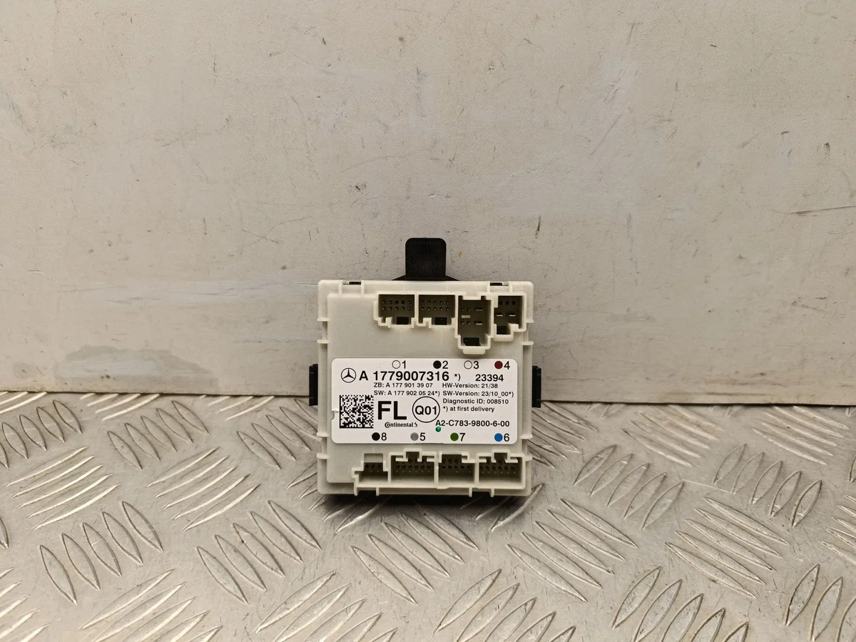 Module porte Mercedes EQB A1779007316