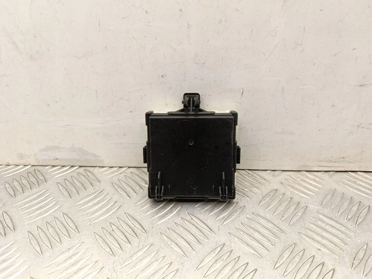 Mercedes-Benz CLA C118 X118 Module Deur Rechts image 3