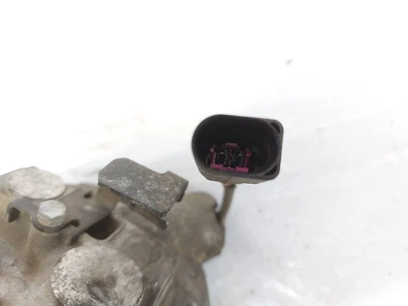 Compressor A/C Skoda Fabia 1 6Q0820803D image 9