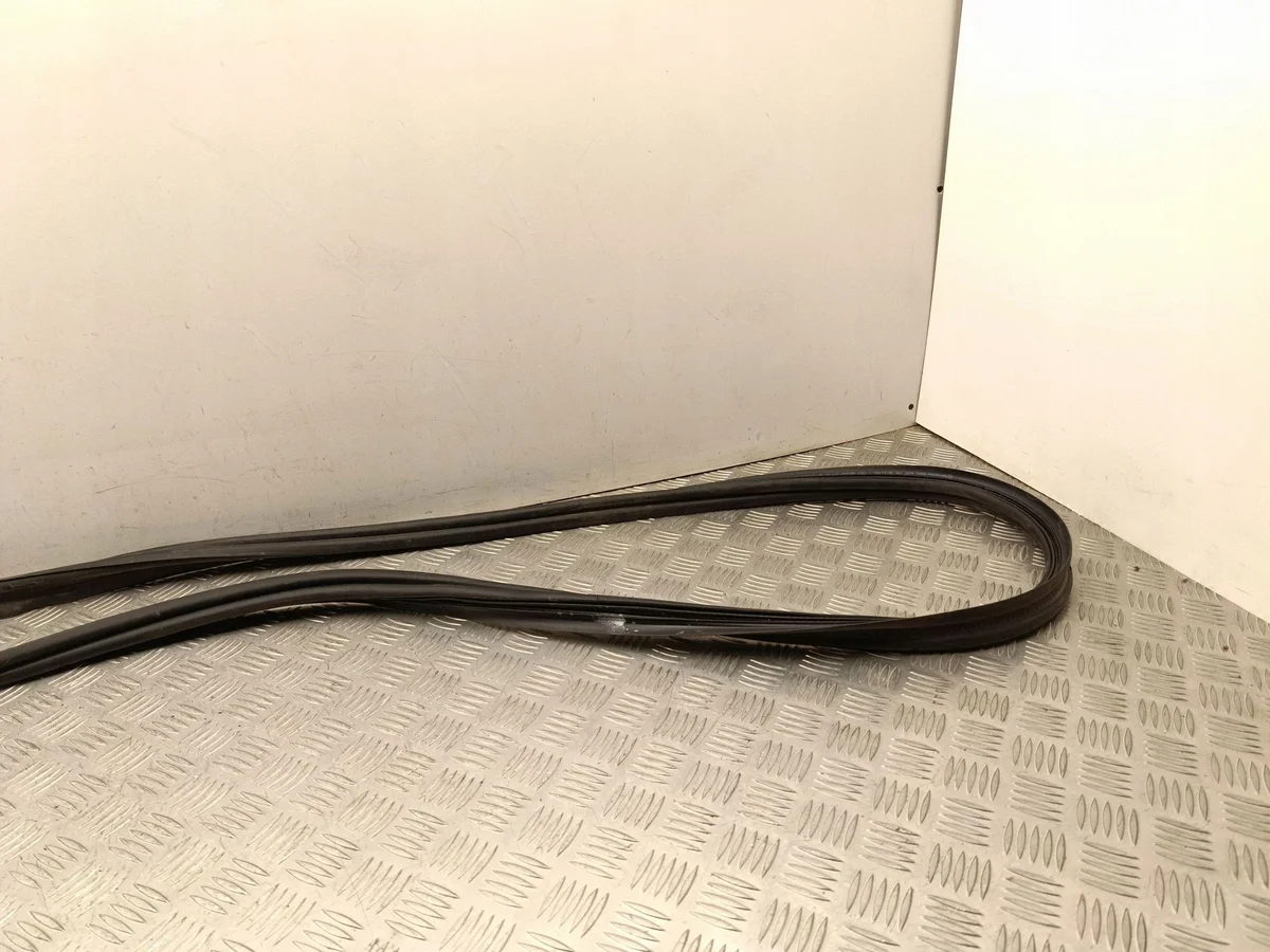 Joint hayon Mercedes GLA H247 A2477403601 image 3