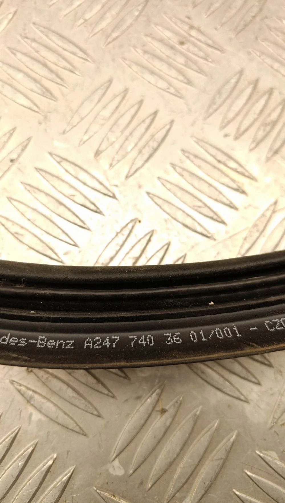 Joint hayon Mercedes GLA H247 A2477403601 image 7
