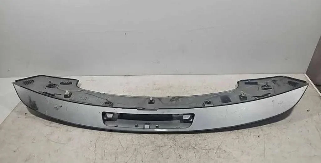 Trunk Spoiler for Toyota Avensis T25 Used