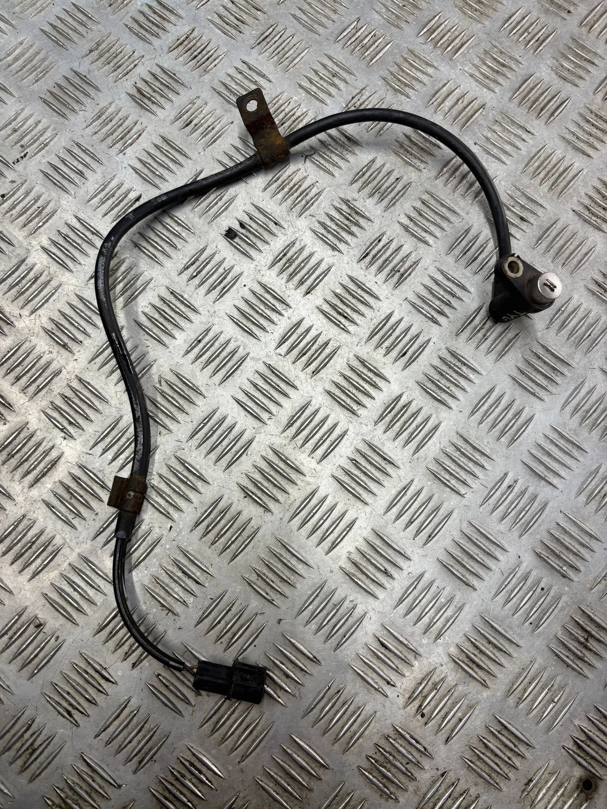 ABS Sensor Achter Mitsubishi L200 2.5 TD