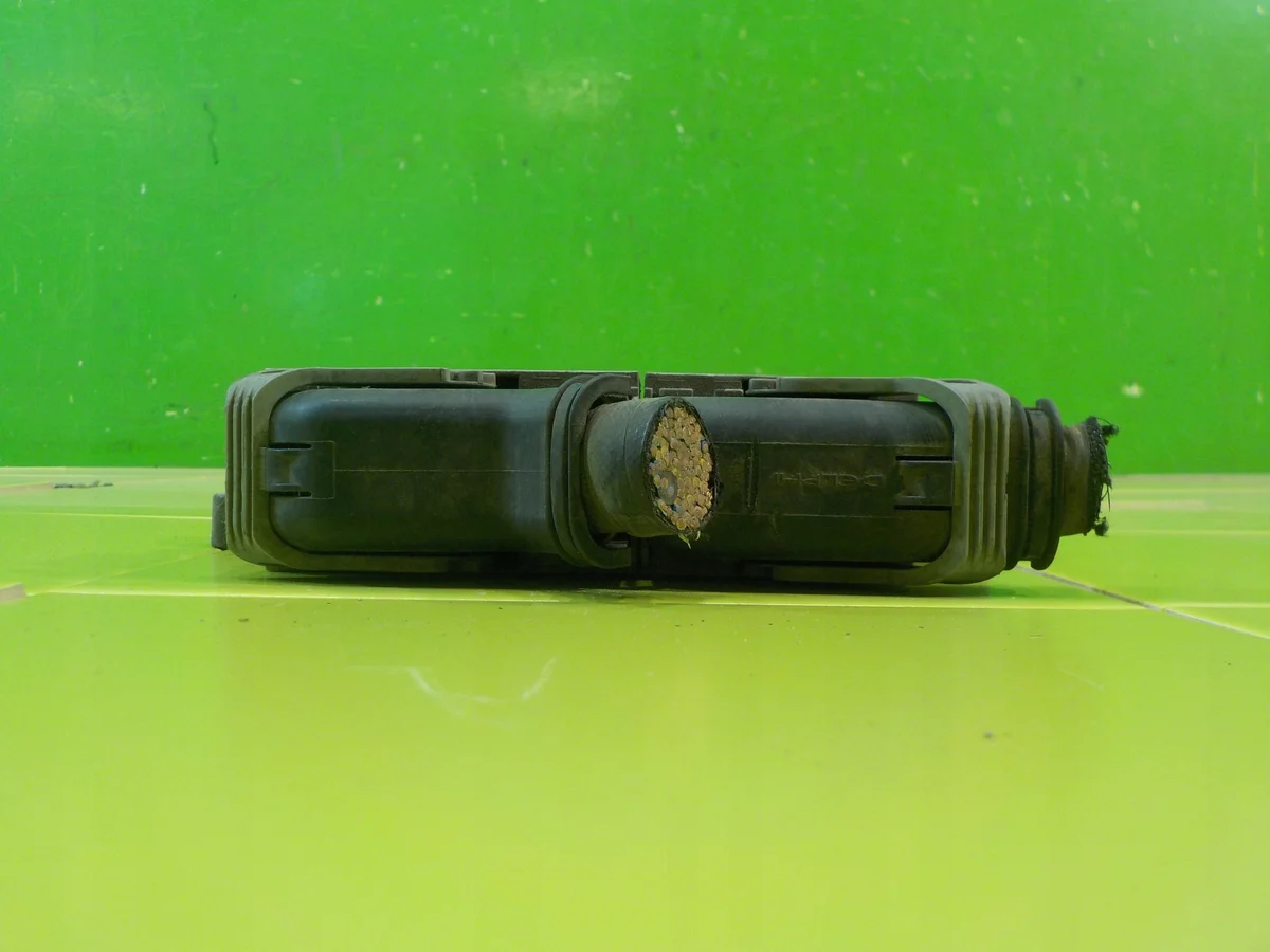 OPEL ANTARA 2.2 CDTI 13r ECU ZP161 26 25189813 image 3