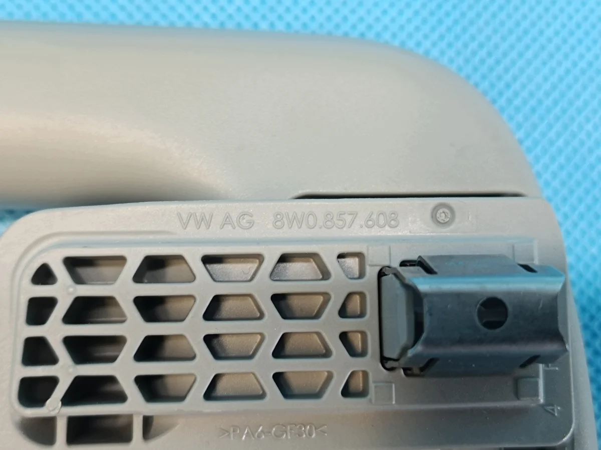 Audi A4 B9 LIFT Haltegriffe Dachhimmel gebraucht image 6