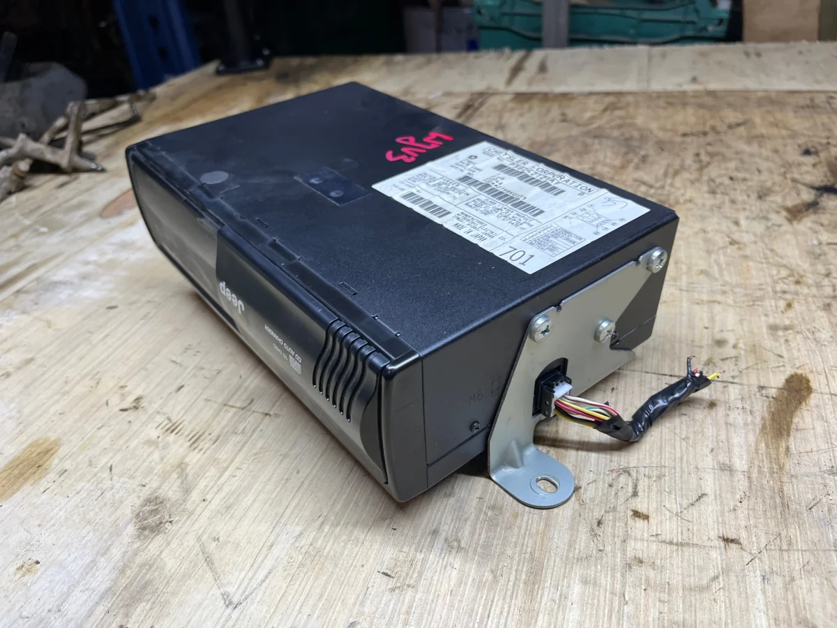 CD Changer Jeep Grand Cherokee WJ 99-04 P56042129AF