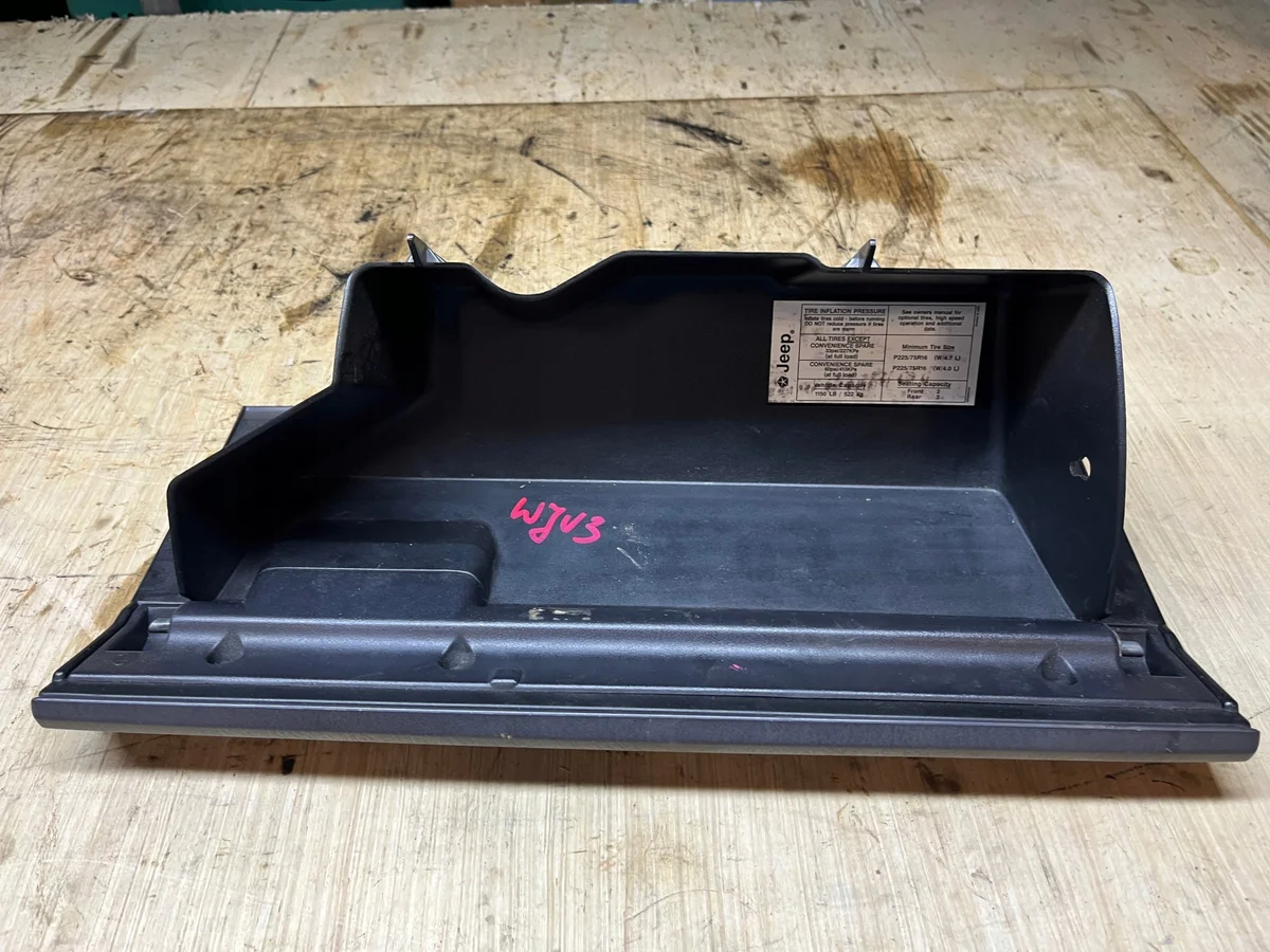 Consola Jeep Grand Cherokee WJ Negra Usada