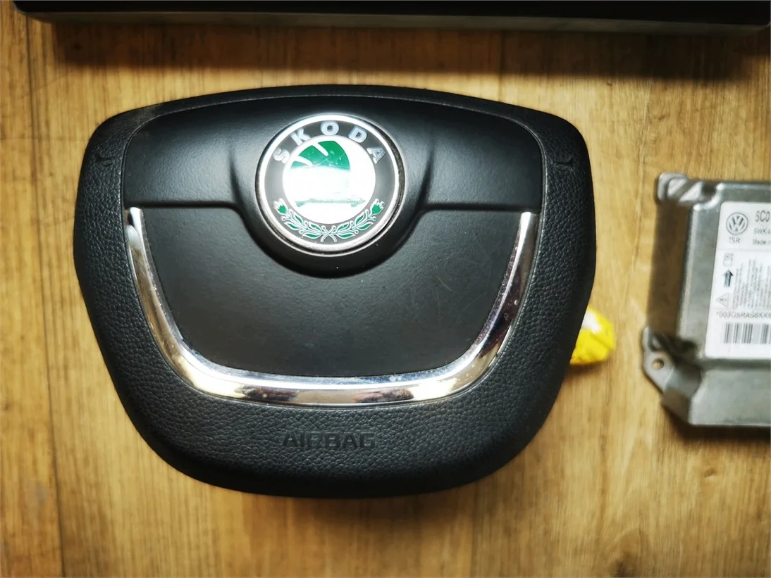 Skoda Yeti Airbag-Set Gebraucht image 10