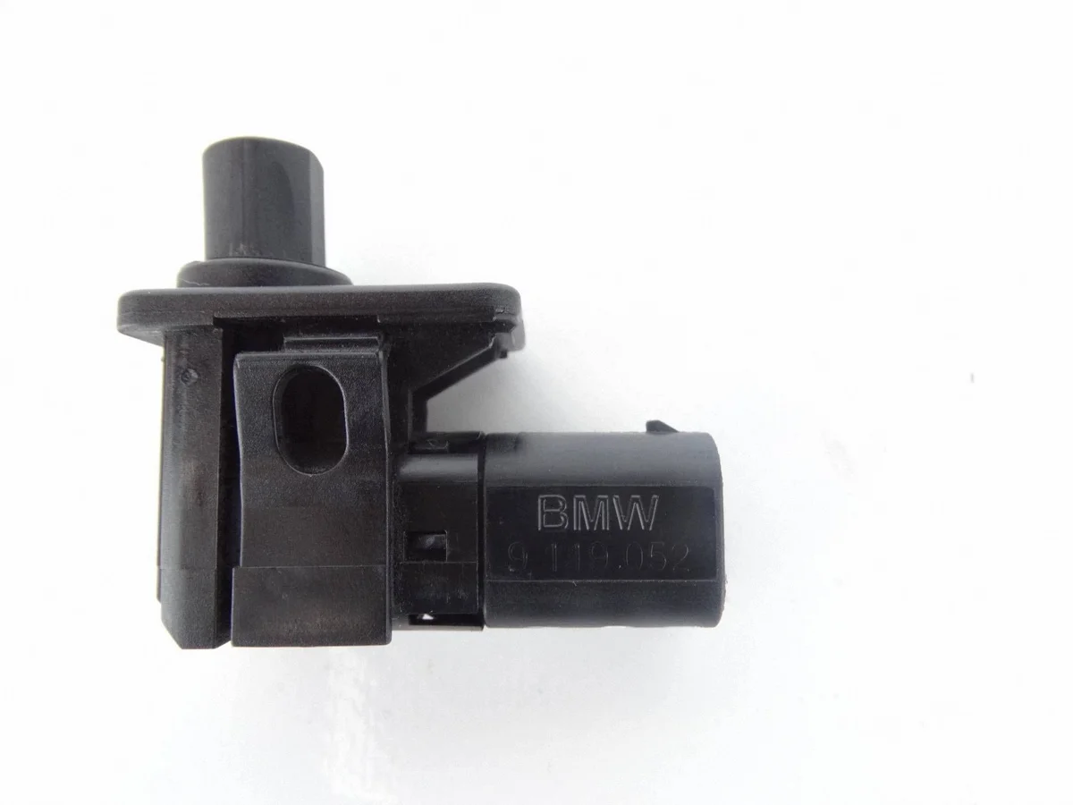 BMW 5 E60 E61 Motorkapsensor PEC10239