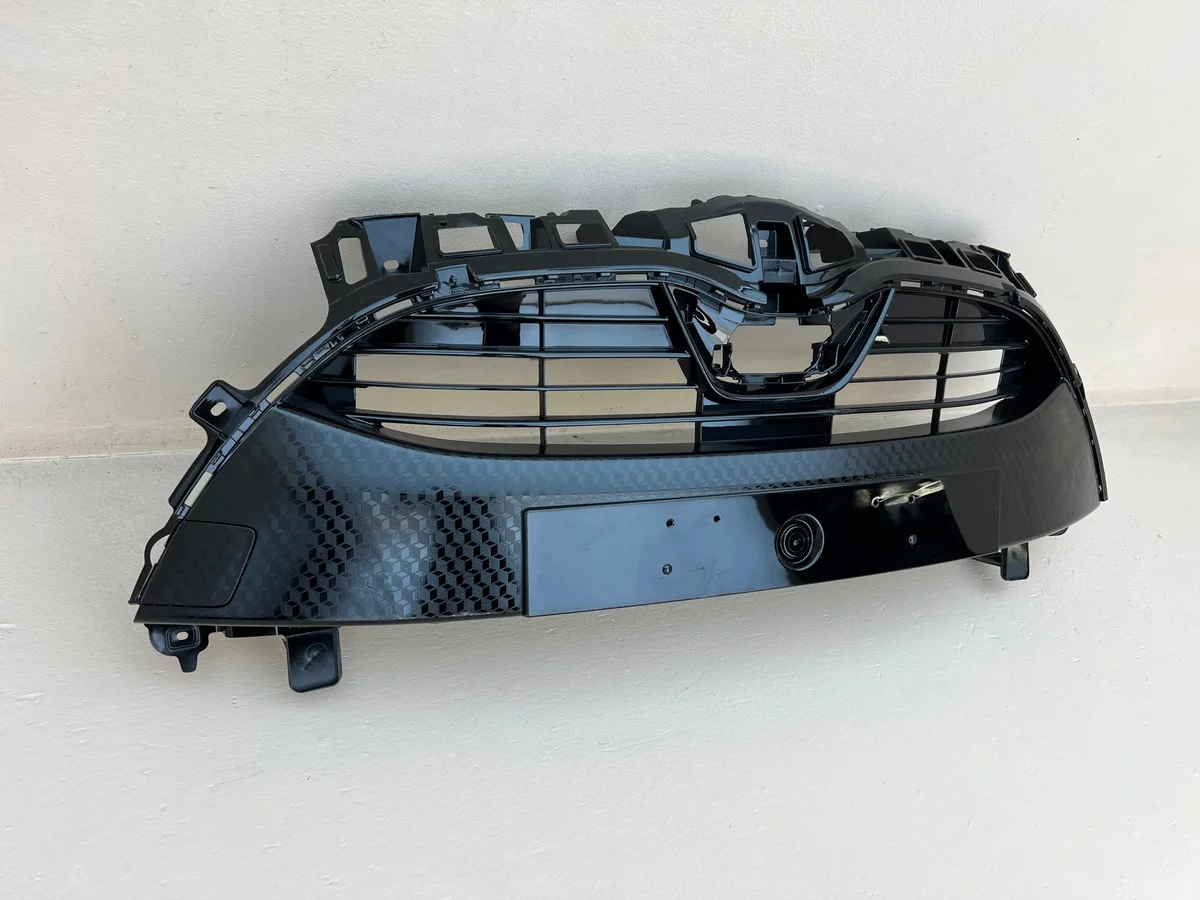Toyota Yaris IV etusäleikkö 53101-K0010 image 3