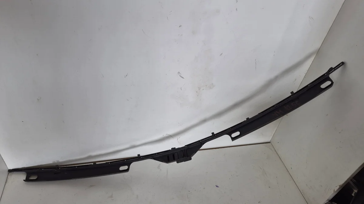 TRAFIC VIVARO II LISTWA PODSZYBIA 8200036493