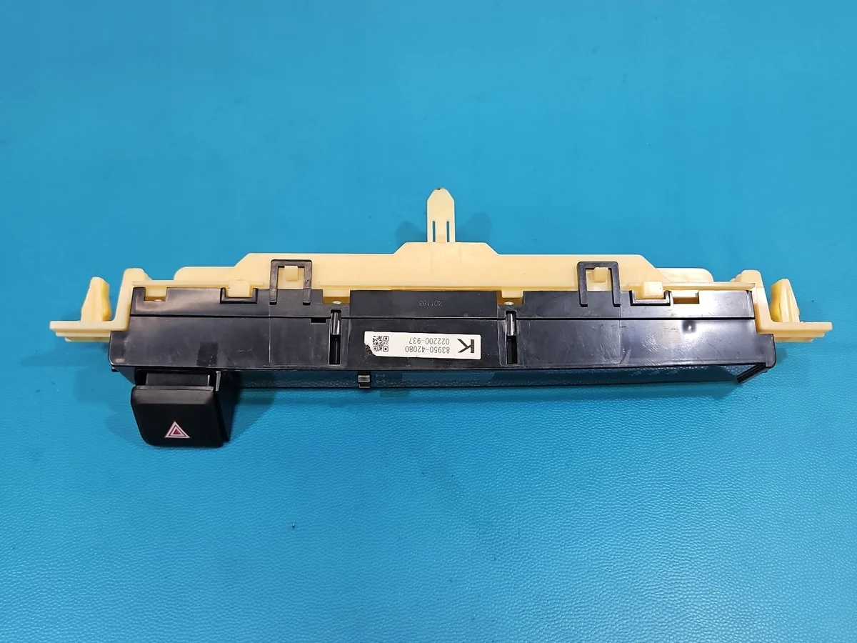 Écran Toyota RAV4 IV 83950-42080 image 4