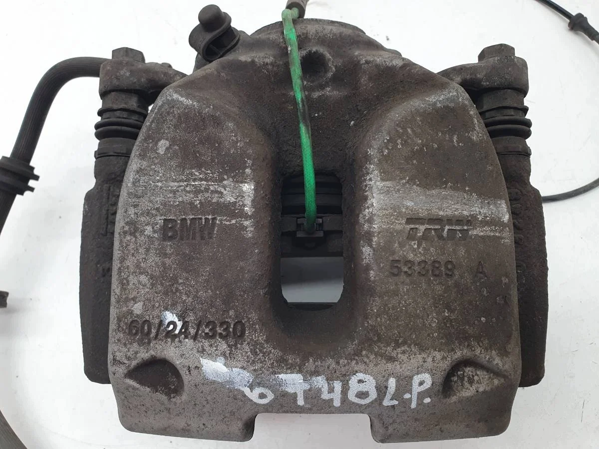 Pinça de Freio Esquerda BMW 520D G30 G31