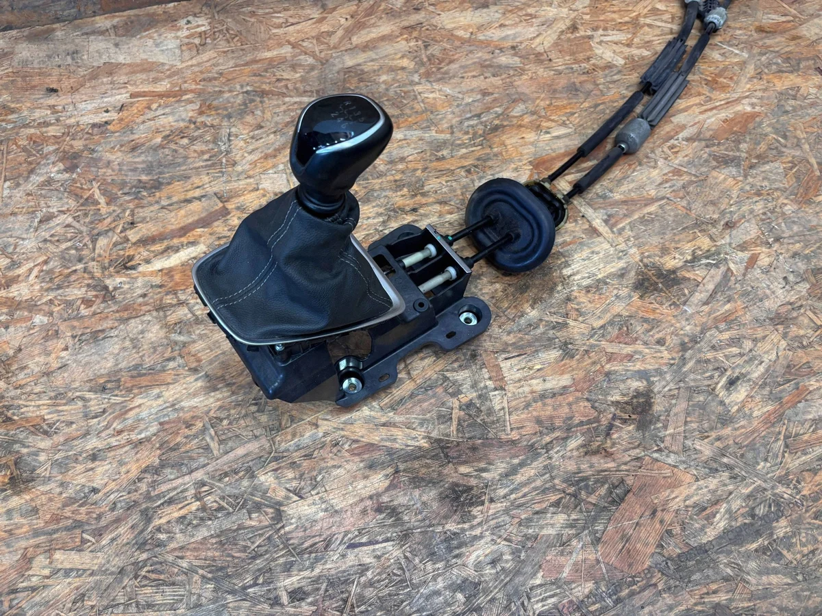 Opel Crossland X Soufflet de levier de vitesse OEM 565537081 image 3