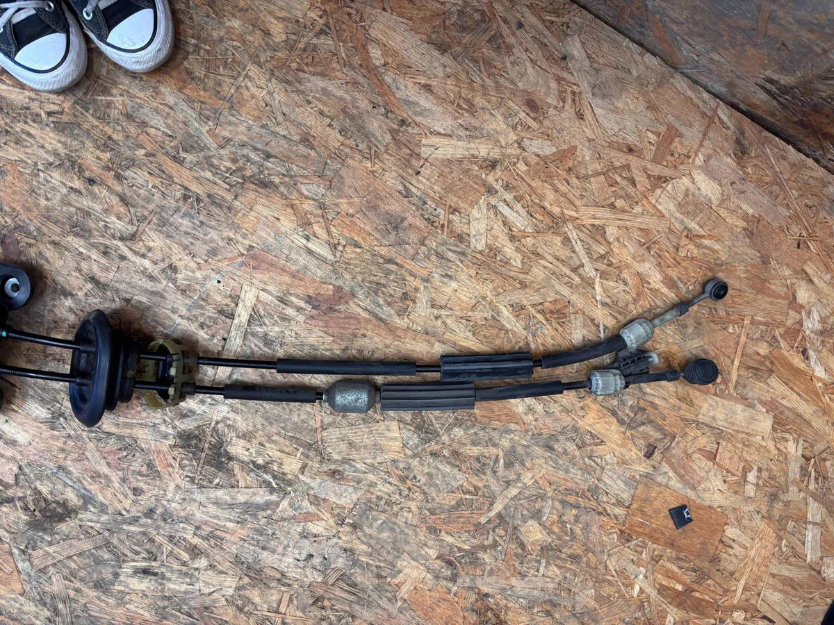 Opel Crossland X Soufflet de levier de vitesse OEM 565537081 image 7
