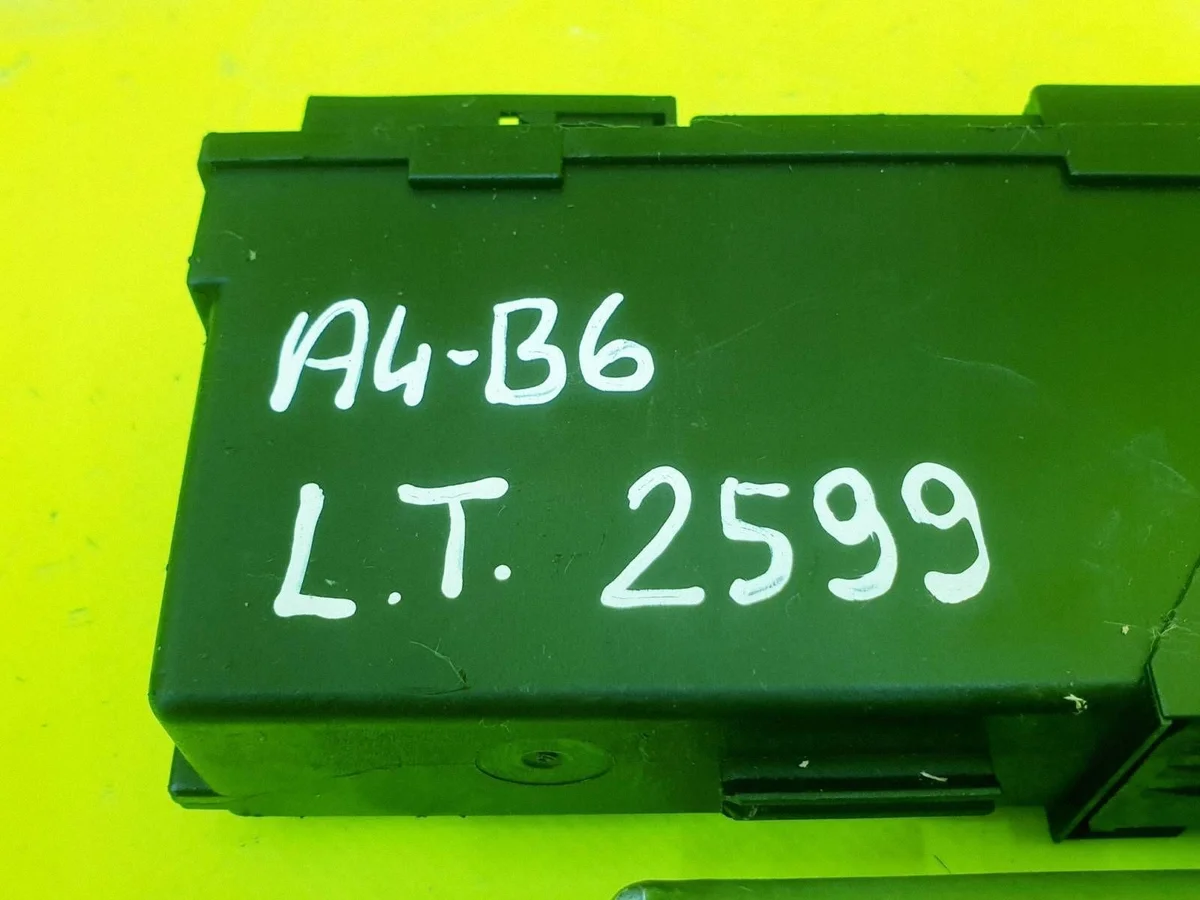Moteur de vitre Audi OE 8E0959801A image 10