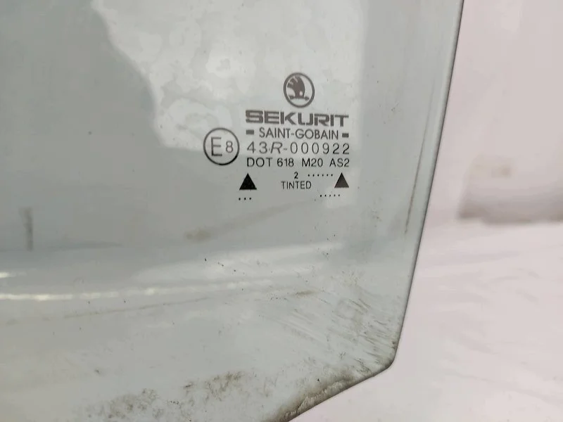 Vidro Porta Esquerda Skoda Fabia I Hatchback image 3