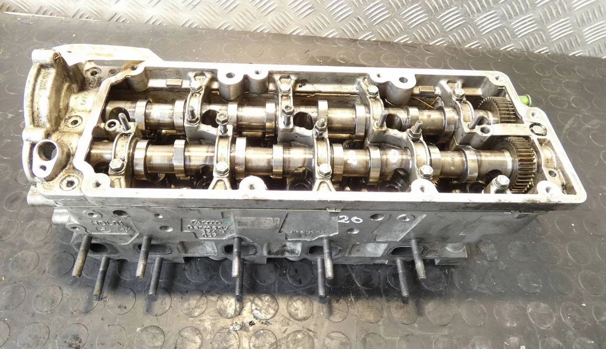 Audi A8 D3 4.0 TDI Topplock 057374B image 6