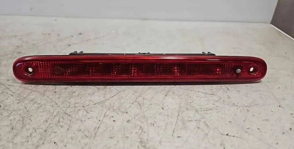 3ème feu stop Citroën C1 2008 04017