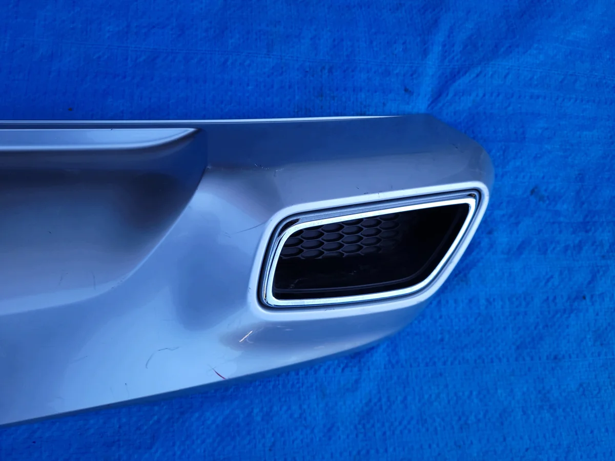 KIA Xceed Bakre Diffusor - Begagnad image 4