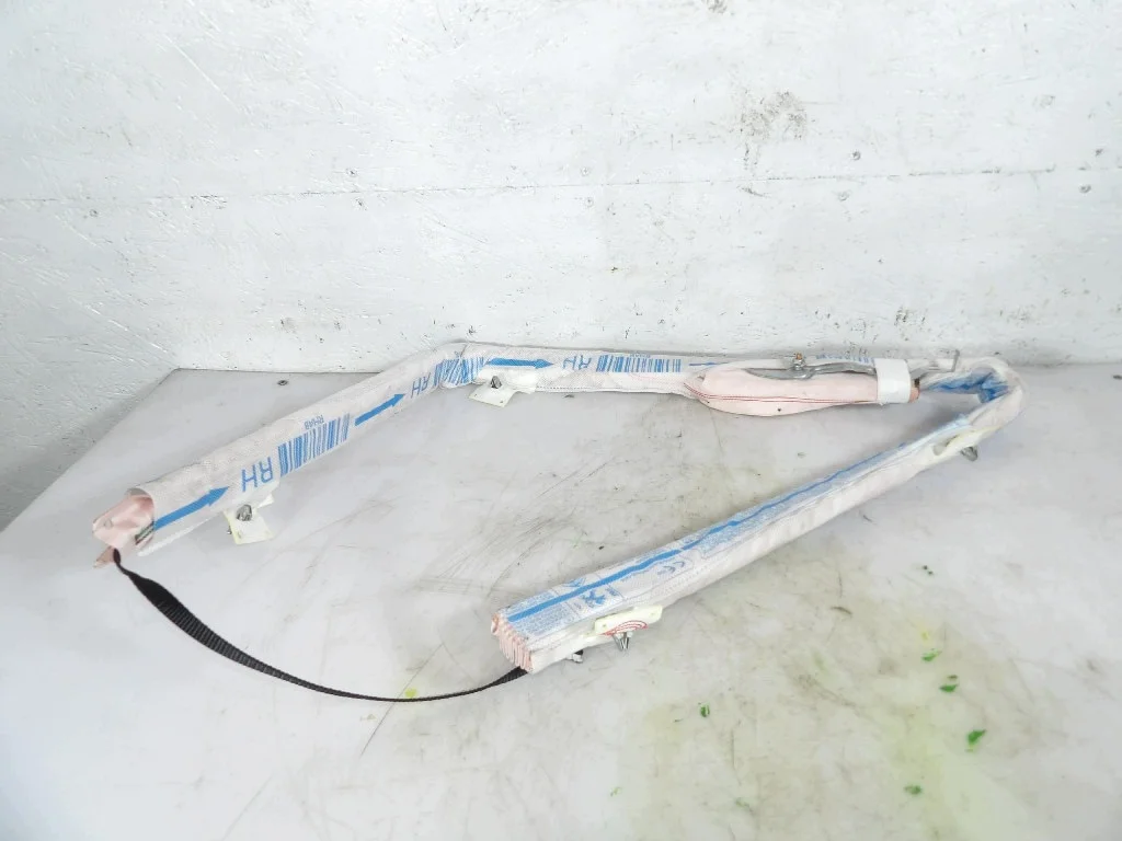 Citroen C3 III airbag verho oikea D-73456-981185798