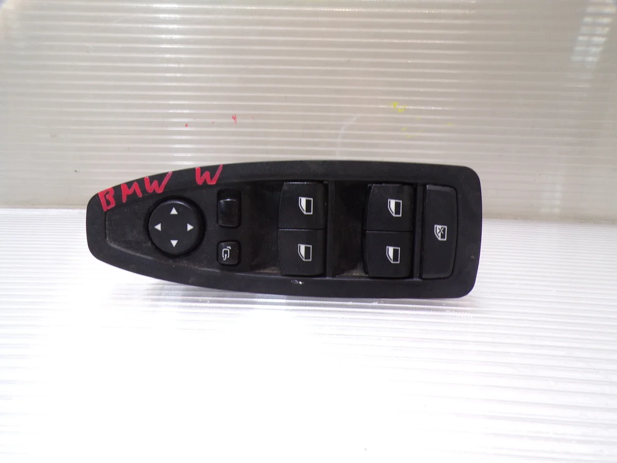 Panneau commutateur vitres BMW X1 F48 Gauche Avant