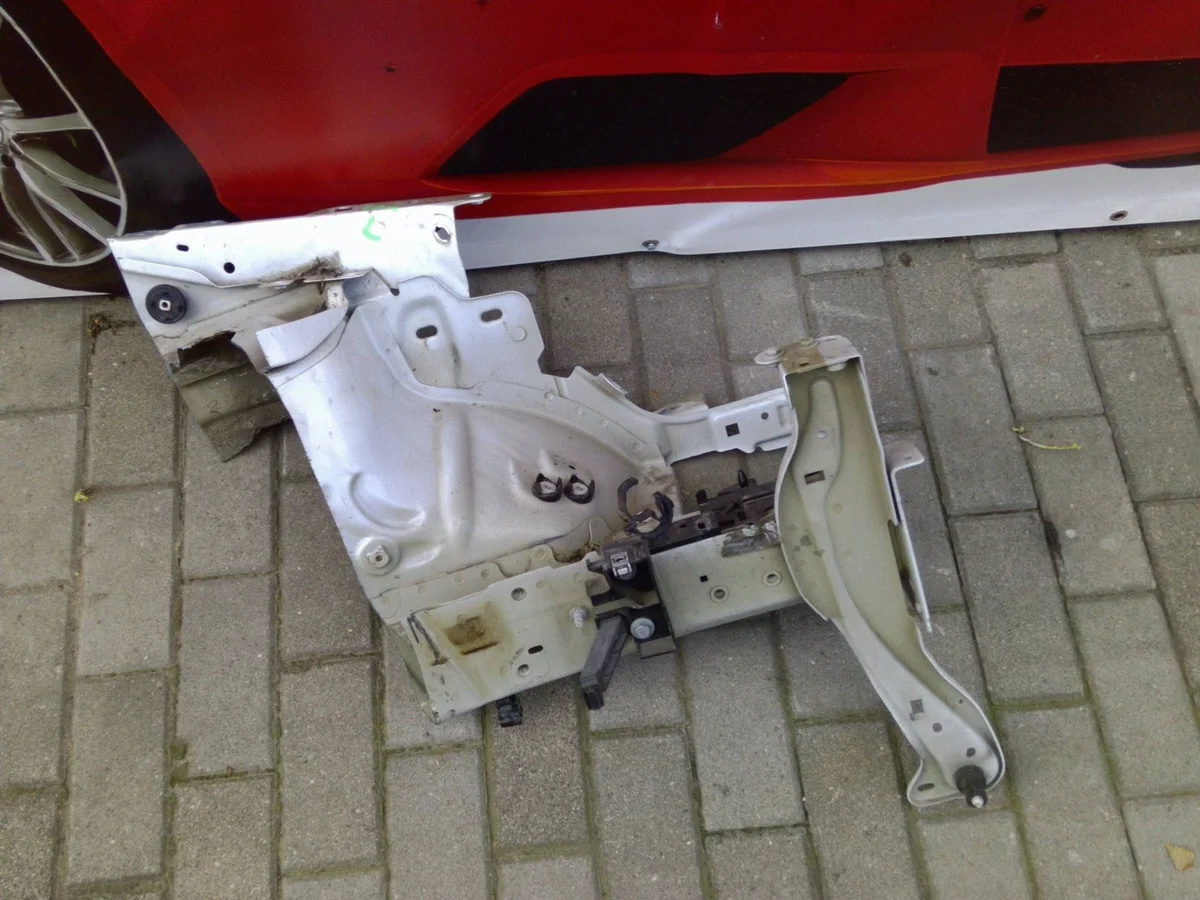 Chassi del vänster fram Citroen C3 III