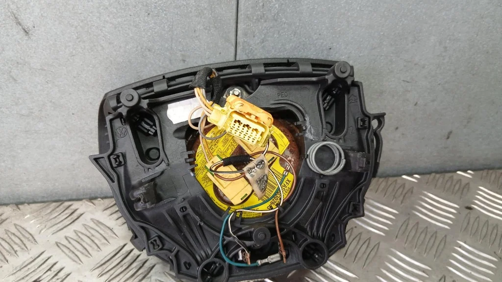 Krockudde ratt VW Passat B6 1.9TDI 05-10 image 3