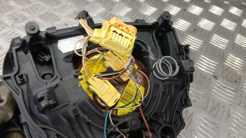 Krockudde ratt VW Passat B6 1.9TDI 05-10 image 5